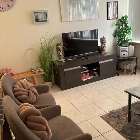 Διαμέρισμα Micheline's Plekje *